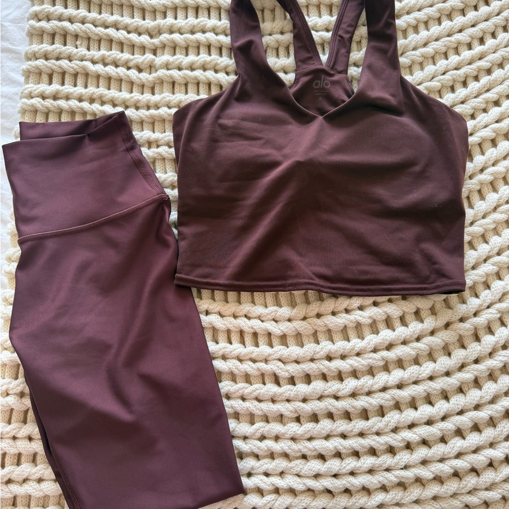 Alo Yoga Bergundy Airbrush Real Bra Tank and High-Rise Airlift Leggings Set